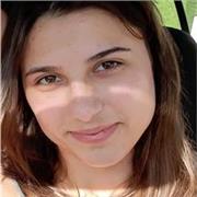 Je suis étudiante en deuxième année en fac de Sciences de la Vie à l'Université de bordeaux. 
Je suis passionnée de biologie et j'adorerais pouvoir transmettre mes connaissances. 
J'ai obtenu mon bac avec mention très bien, je suis classée dans les mei